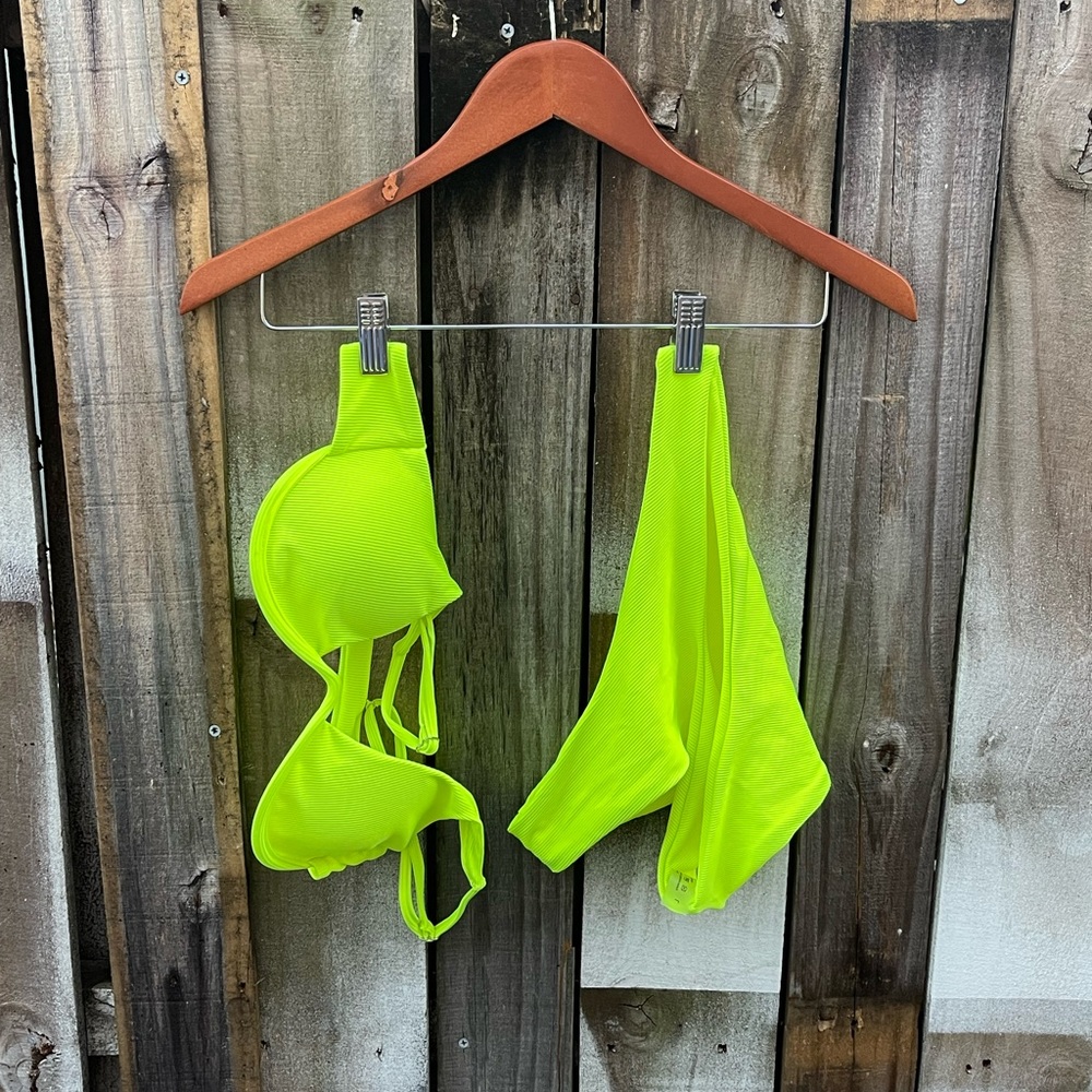 Neon Green - M/L bathing suit set - perfect for a small C cup - Brand New